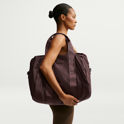 NikeSKIMS Women's Puffer Gym Bag. Nike JP